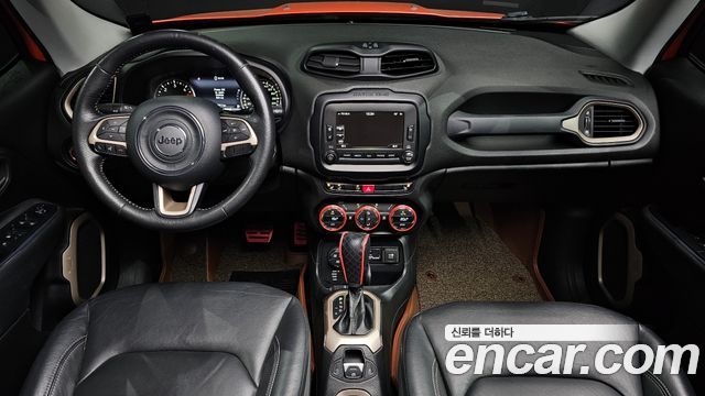 Jeep Renegade 2.0 Diesel Longitude AWD 2015 — фото 7