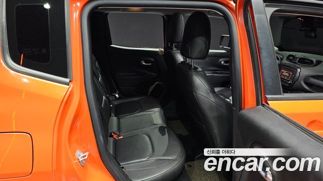 Jeep Renegade 2.0 Diesel Longitude AWD 2015 — фото 11