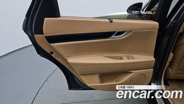 Genesis G80 (RG3) Gasoline 2.5 Turbo AWD 2025 — фото 25
