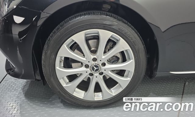 Mercedes-Benz E-Class (W213) E220d Exclusive 2018 — фото 5