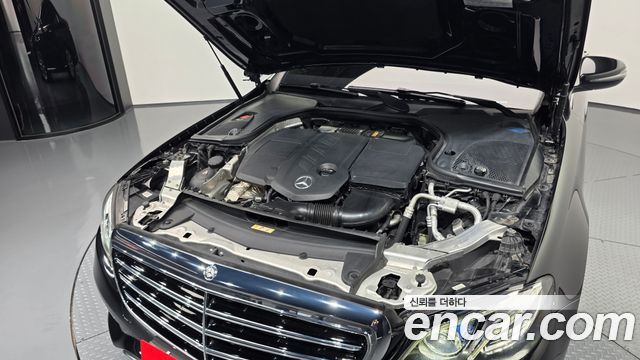 Mercedes-Benz E-Class (W213) E220d Exclusive 2018 — фото 6