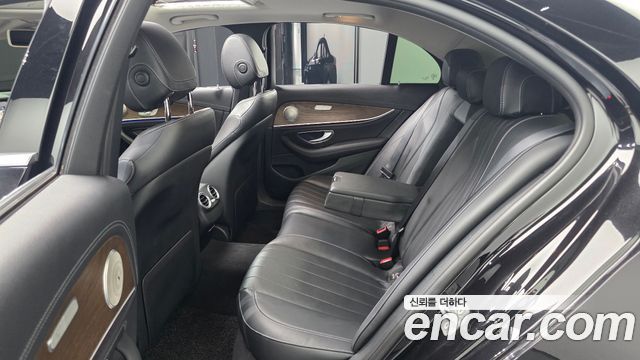Mercedes-Benz E-Class (W213) E220d Exclusive 2018 — фото 12