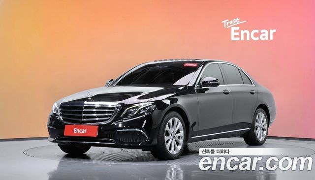 Mercedes-Benz E-Class (W213) E220d Exclusive 2018 — фото 1