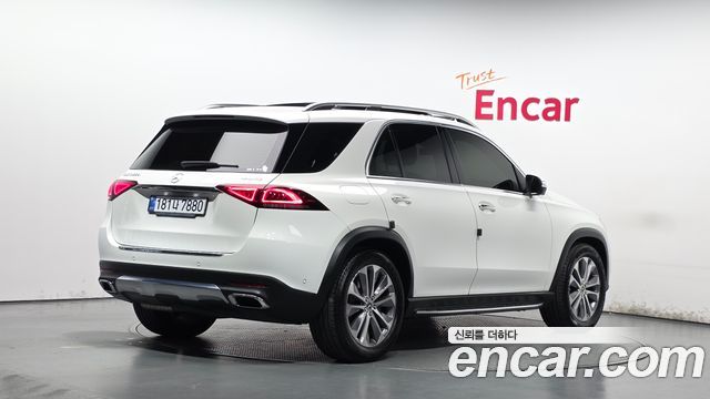 Mercedes-Benz GLE-Class (W167) GLE300d 4MATIC 2022 — фото 2