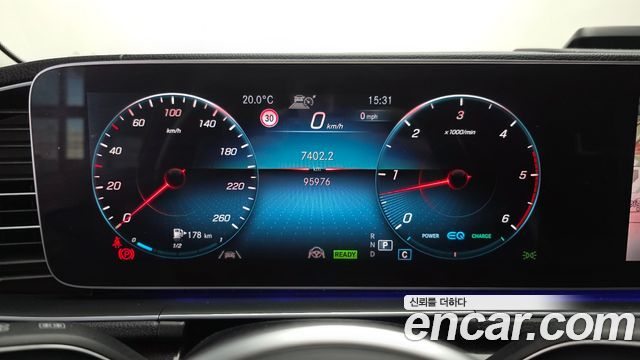 Mercedes-Benz GLE-Class (W167) GLE300d 4MATIC 2022 — фото 8