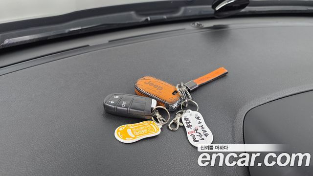 Jeep Renegade 2.4 Limited 2020 — фото 19