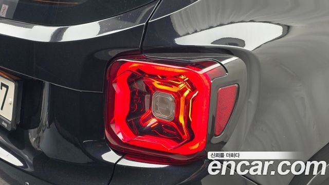 Jeep Renegade 2.4 Limited 2020 — фото 29