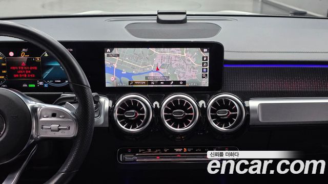 Mercedes-Benz EQB (X243) EQB300 4MATIC 2022 — фото 11
