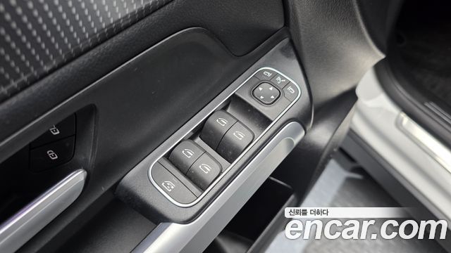 Mercedes-Benz EQB (X243) EQB300 4MATIC 2022 — фото 29
