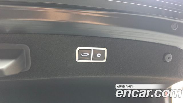 Genesis G90 (RS4) Gasoline 3.5 Turbo AWD 2022 — фото 39