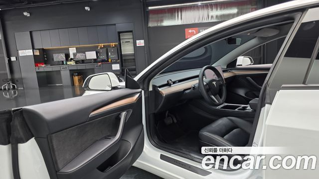 Tesla Model 3 Long Range AWD 2022 — фото 10