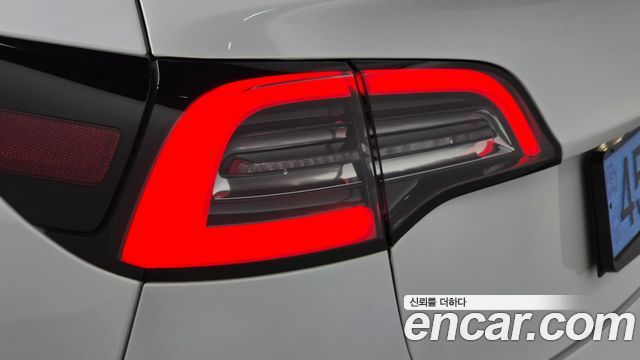 Tesla Model 3 Long Range AWD 2022 — фото 23