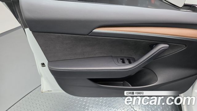 Tesla Model 3 Long Range AWD 2022 — фото 24