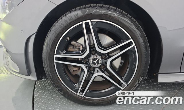 Mercedes-Benz CLA-Class (C118) CLA250 4MATIC 2022 — фото 5