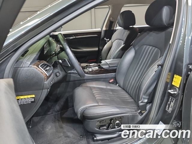 Genesis G90 3.8 AWD Premium Luxury 2021 — фото 17