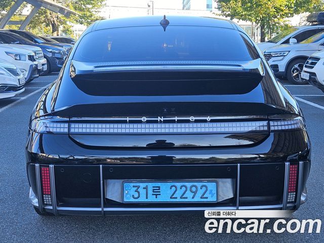 Hyundai Ioniq 6 Long Range Exclusive + 2023 — фото 4
