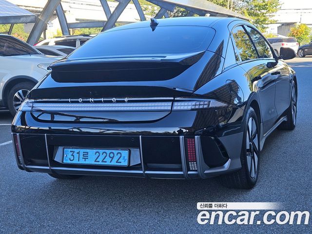 Hyundai Ioniq 6 Long Range Exclusive + 2023 — фото 5