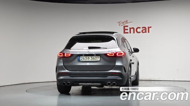Mercedes-Benz GLA-Class (H247) GLA45 AMG 4MATIC+ 2023 — фото 4
