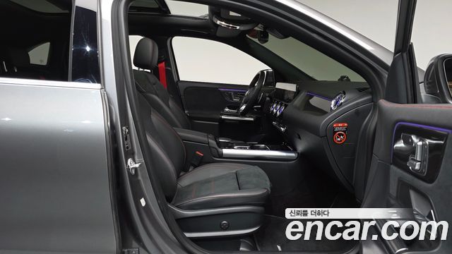 Mercedes-Benz GLA-Class (H247) GLA45 AMG 4MATIC+ 2023 — фото 26