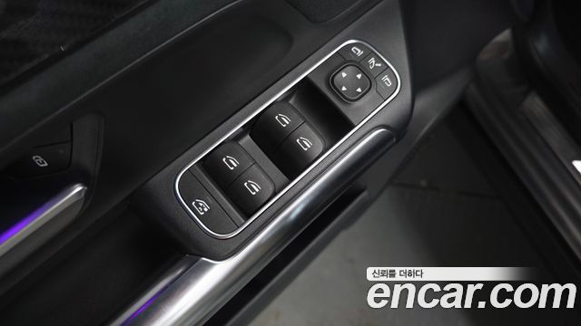 Mercedes-Benz GLA-Class (H247) GLA45 AMG 4MATIC+ 2023 — фото 34