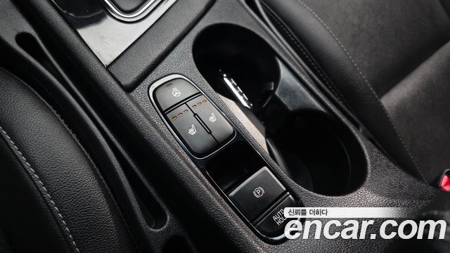 Kia Niro 1.6 HEV Prestige 2020 — фото 17