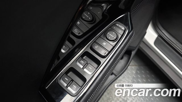 Kia Niro 1.6 HEV Prestige 2020 — фото 20