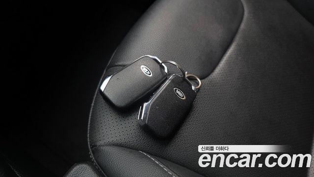 Kia Niro 1.6 HEV Prestige 2020 — фото 27