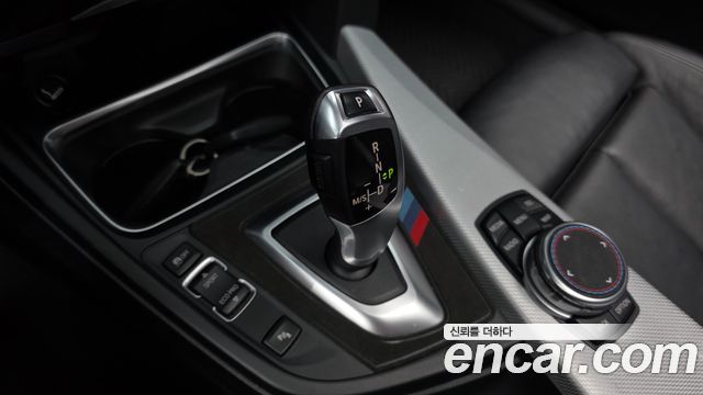 BMW 3 Series (F30) 320d Touring M Sport 2014 — фото 9