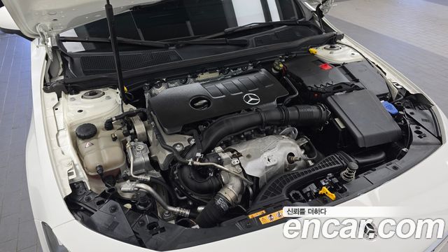 Mercedes-Benz A-Class (W177) A250 4MATIC Sedan 2022 — фото 6
