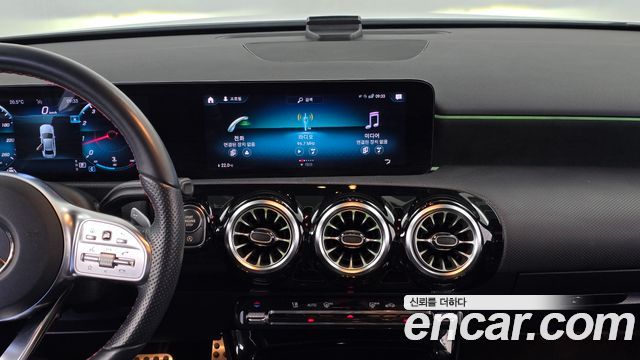 Mercedes-Benz A-Class (W177) A250 4MATIC Sedan 2022 — фото 12