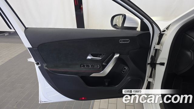 Mercedes-Benz A-Class (W177) A250 4MATIC Sedan 2022 — фото 24