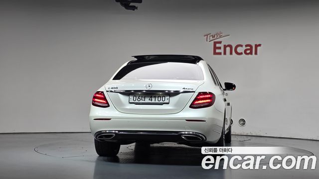Mercedes-Benz E-Class (W213) E400 4MATIC Exclusive 2017 — фото 4