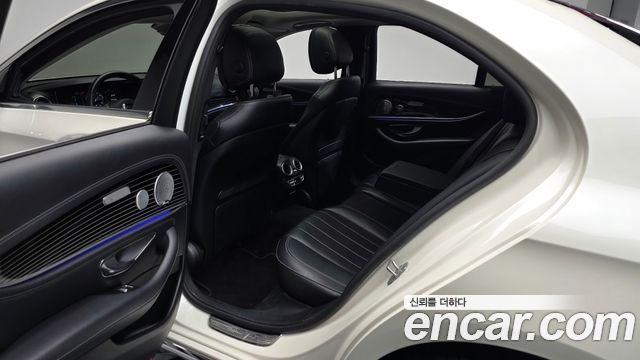 Mercedes-Benz E-Class (W213) E400 4MATIC Exclusive 2017 — фото 26