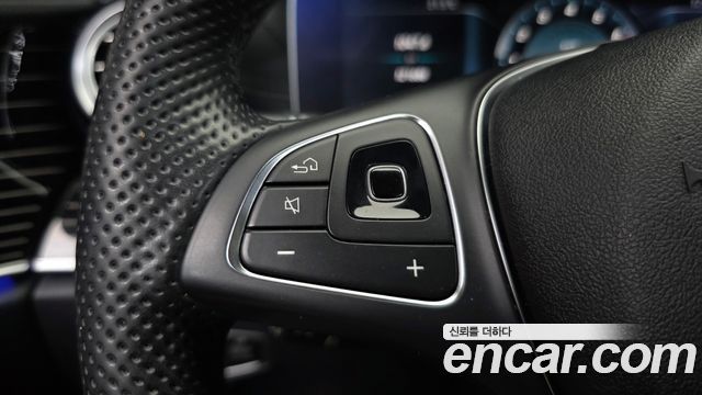 Mercedes-Benz E-Class (W213) E400 4MATIC Exclusive 2017 — фото 30