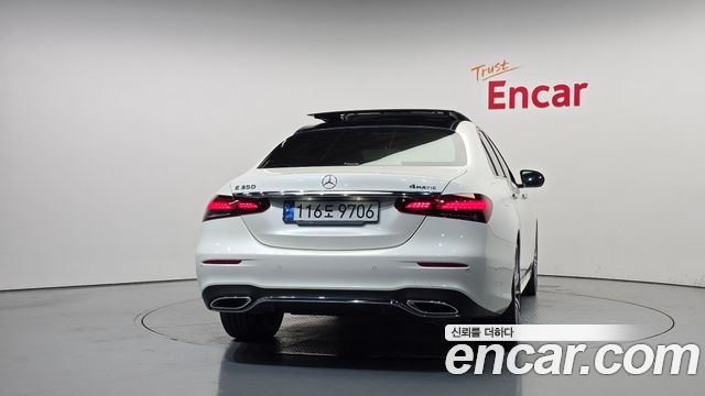 Mercedes-Benz E-Class (W213) E350 4MATIC AMG Line 2022 — фото 4