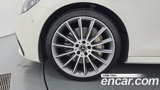 Mercedes-Benz E-Class (W213) E350 4MATIC AMG Line 2022 — фото 5