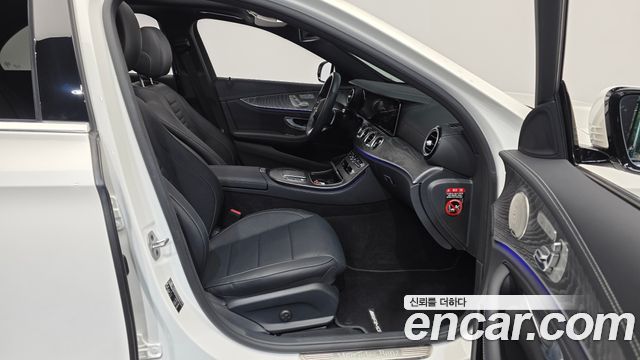 Mercedes-Benz E-Class (W213) E350 4MATIC AMG Line 2022 — фото 11