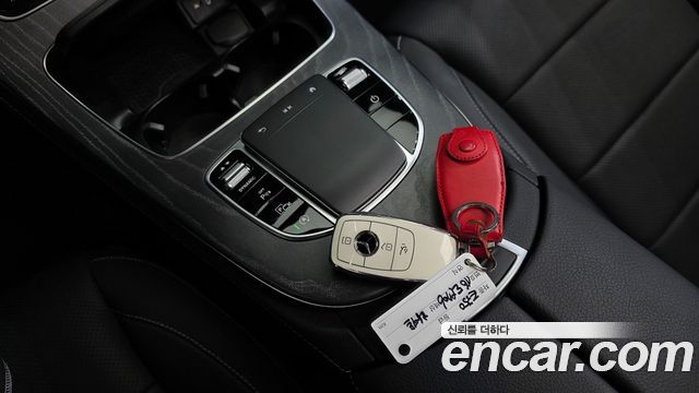 Mercedes-Benz E-Class (W213) E350 4MATIC AMG Line 2022 — фото 31