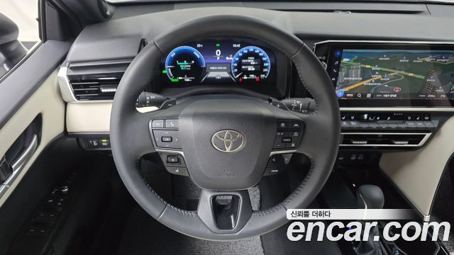 Toyota Camry (XV80) 2.5 XLE Premium Hybrid 2026 — фото 12