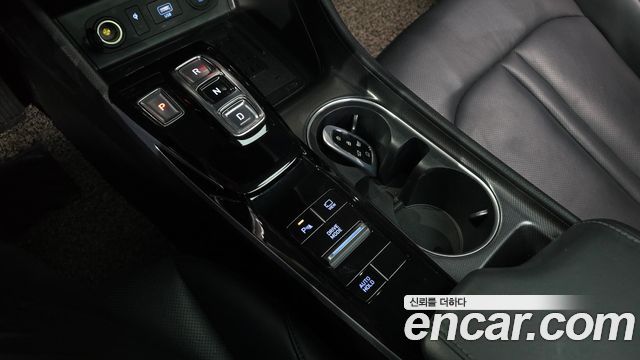 Hyundai Sonata (DN8) 2.0 Premium Family 2020 — фото 9