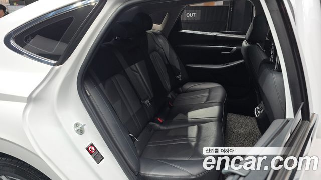 Hyundai Sonata (DN8) 2.0 Premium Family 2020 — фото 11