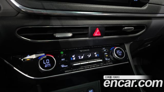 Hyundai Sonata (DN8) 2.0 Premium Family 2020 — фото 17