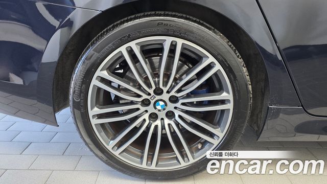 BMW 5 Series (G30) 530i xDrive M Sport Package Plus 2019 — фото 5