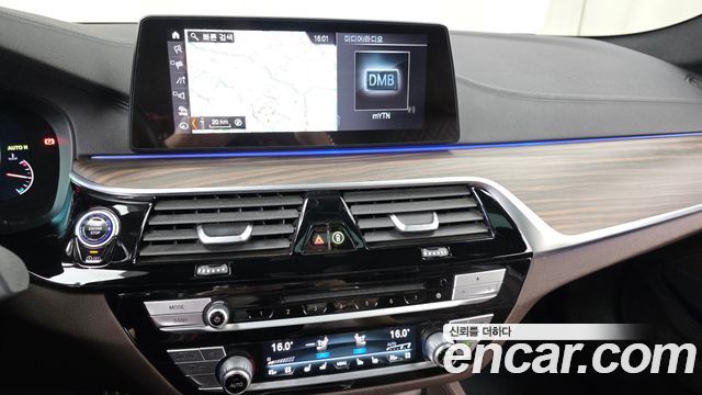 BMW 5 Series (G30) 530i xDrive M Sport Package Plus 2019 — фото 18