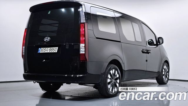 Hyundai Staria HEV 1.6 Cargo 5-Seater Modern 2025 — фото 2