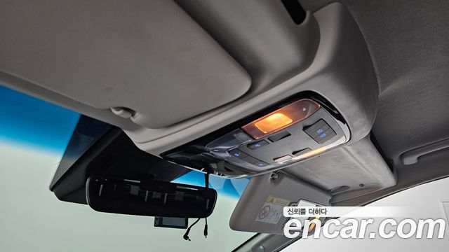 Hyundai Staria HEV 1.6 Cargo 5-Seater Modern 2025 — фото 15