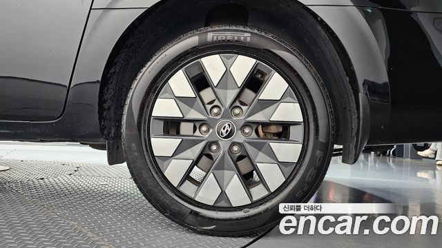 Hyundai Staria HEV 1.6 Cargo 5-Seater Modern 2025 — фото 21