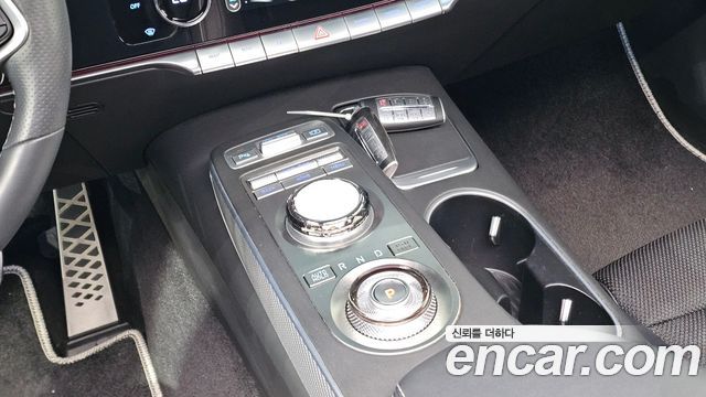 Genesis GV70 2.5T Gasoline 2WD 2023 — фото 9