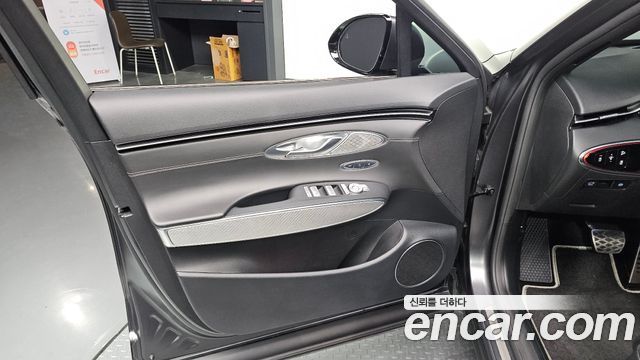 Genesis GV70 2.5T Gasoline 2WD 2023 — фото 24