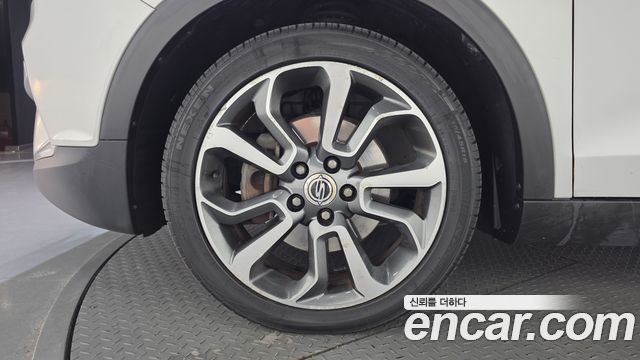 KG Mobility (SsangYong) Tivoli Diesel VX 2WD 2016 — фото 5